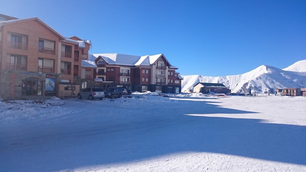 גודאורי Snow Apartments חדר תמונה